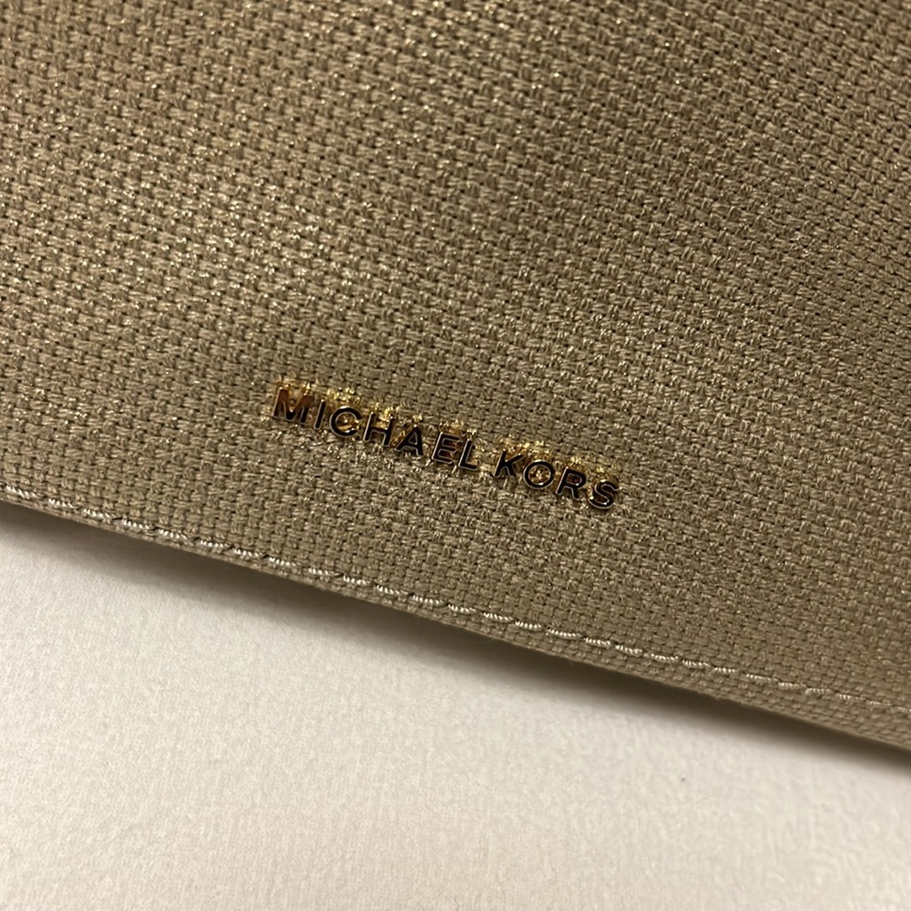 Michael Kors Isla - Canvas and leather - Picture 4 of 8